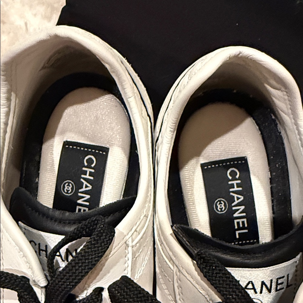 Chanel White Sneakers women’s 40… - Picture 3 of 13